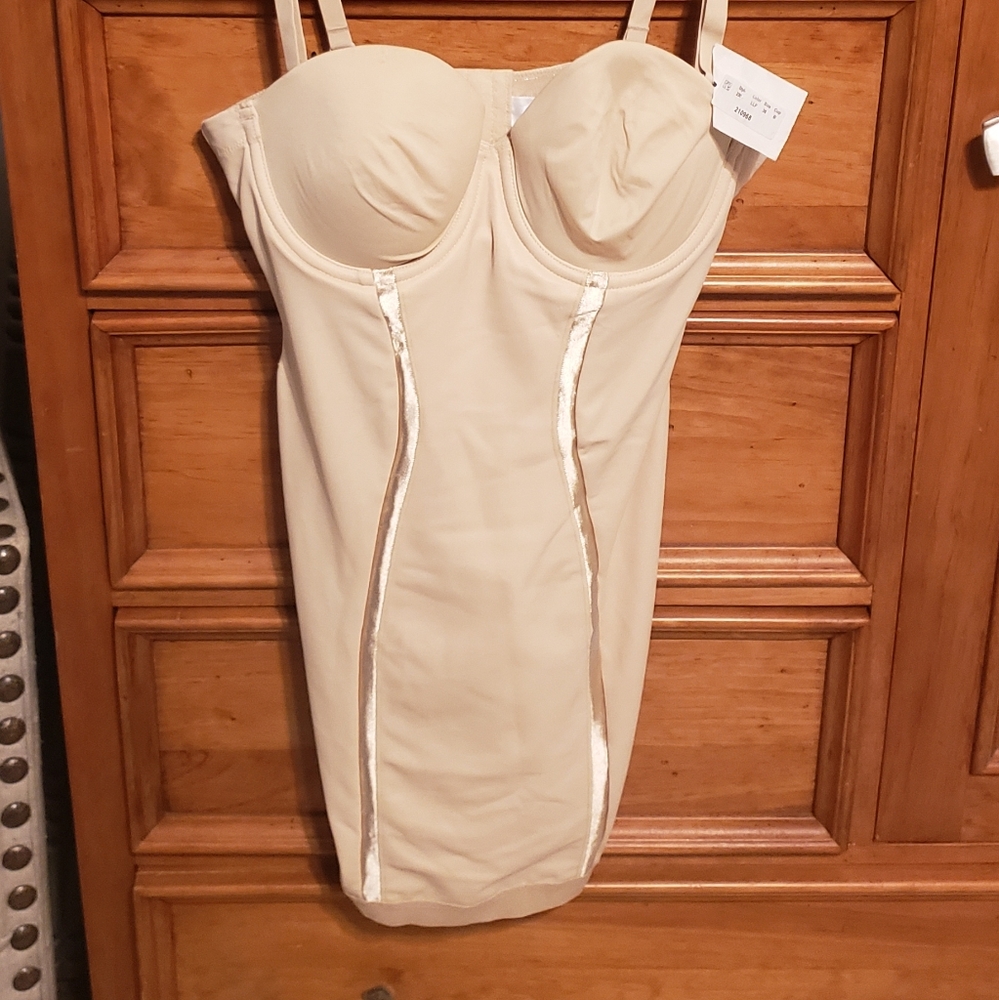 New W/Out Tags  Maidenform Shapewear Dress 38B